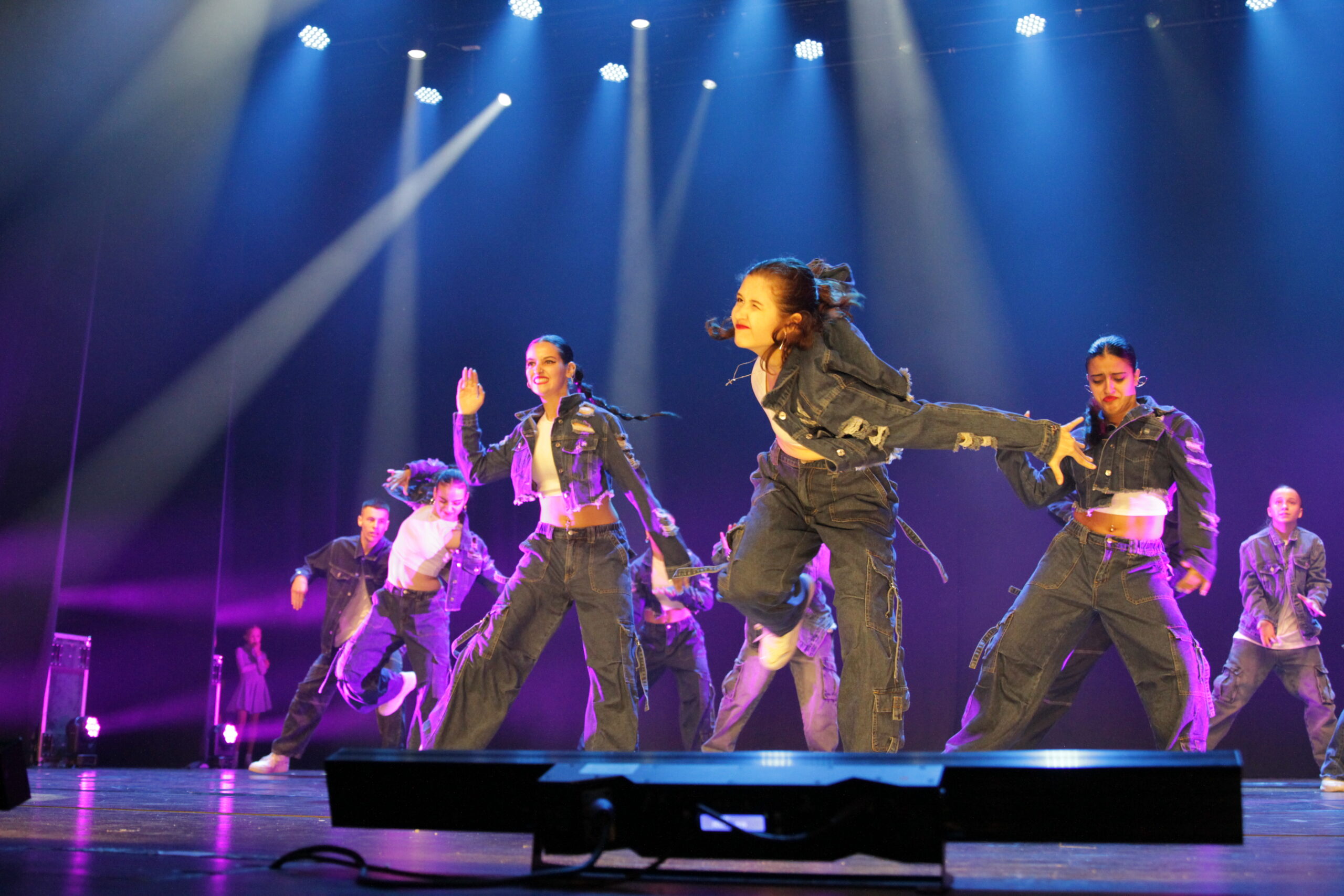 סטודיו Black & White היפהופ וברייקדאנס רמת גן